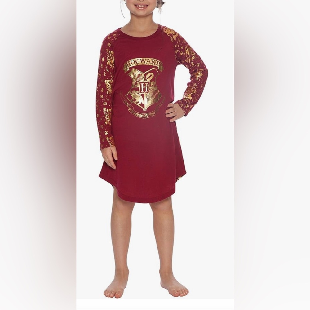 Girls red and gold Harry Potter nightgown size 14/16